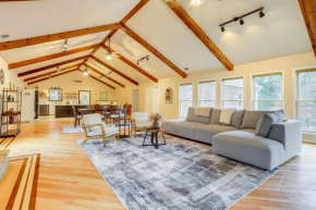 Hot Tub and Fire Pit Spacious Home Near Lake Lanier